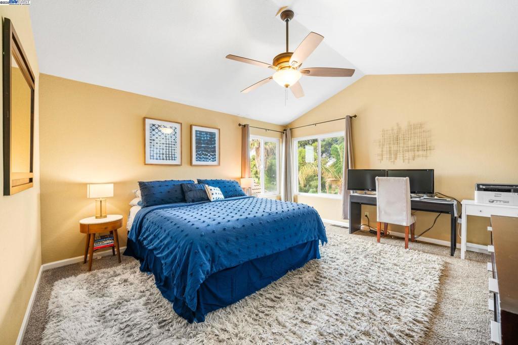 DISCOVERY BAY COUNTRY CLUB - Residential