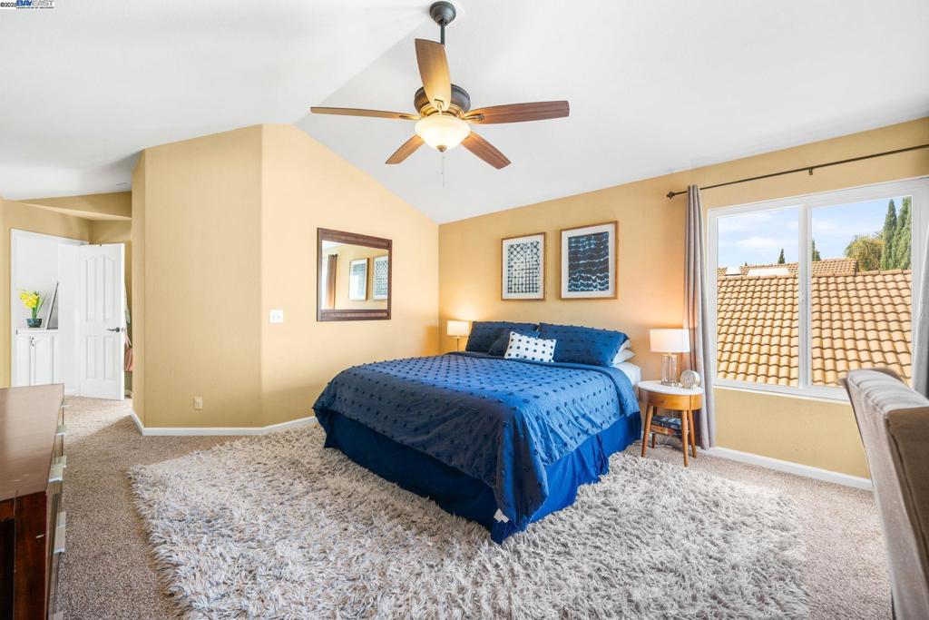 DISCOVERY BAY COUNTRY CLUB - Residential