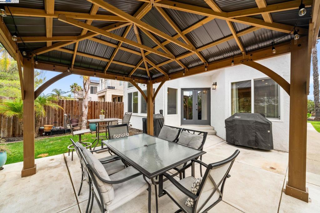 DISCOVERY BAY COUNTRY CLUB - Residential