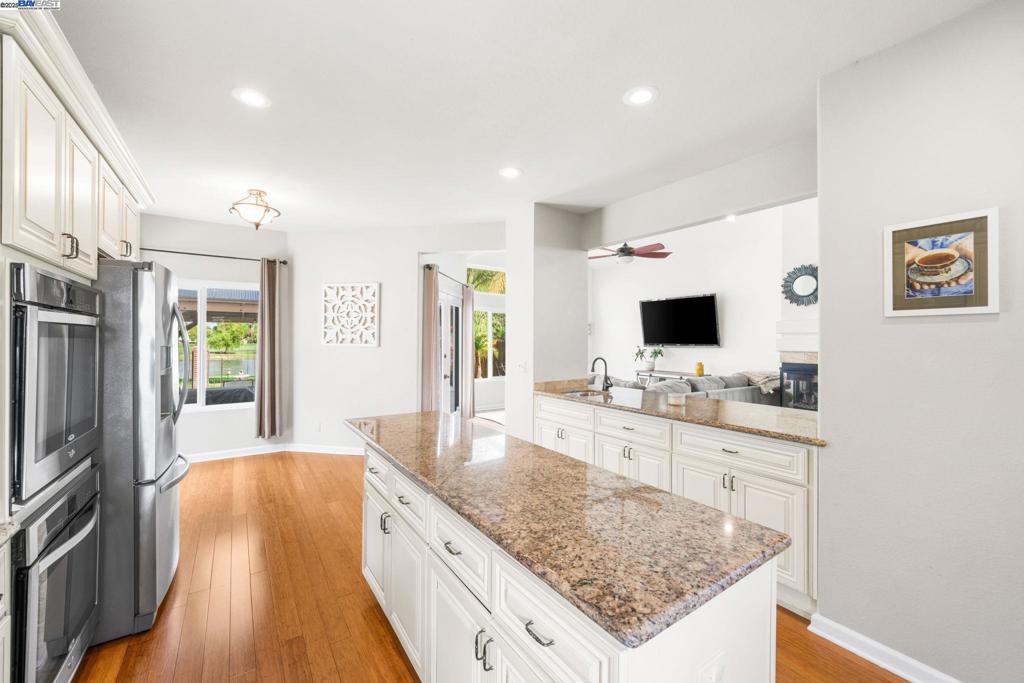 DISCOVERY BAY COUNTRY CLUB - Residential
