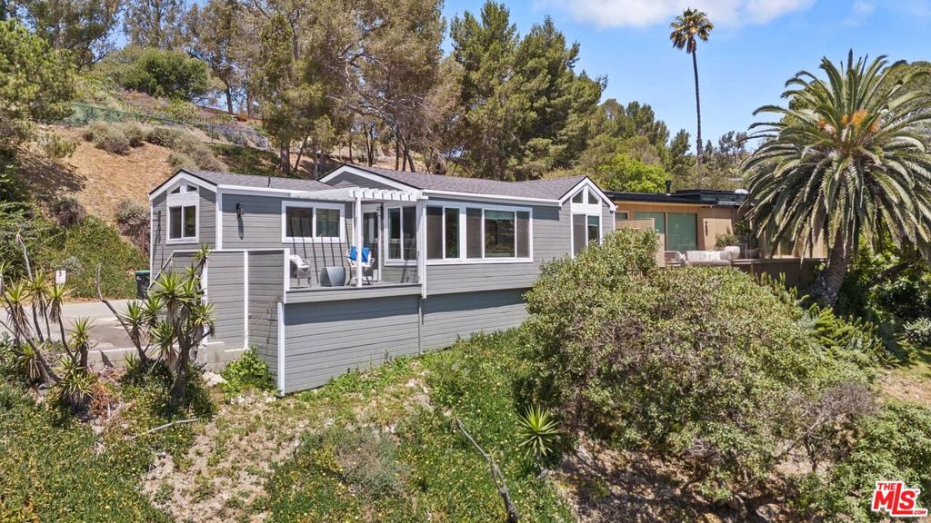 99 Paradise Cove Road