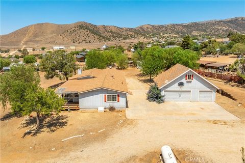 Photo of 34821 Katherinel Avenue, Acton, CA 93510 (MLS # SR25144107)