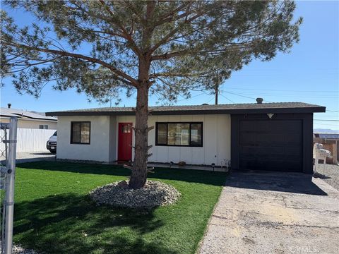 Photo of 23921 South Rd, Apple Valley, CA 92307 (MLS # HD26028906)