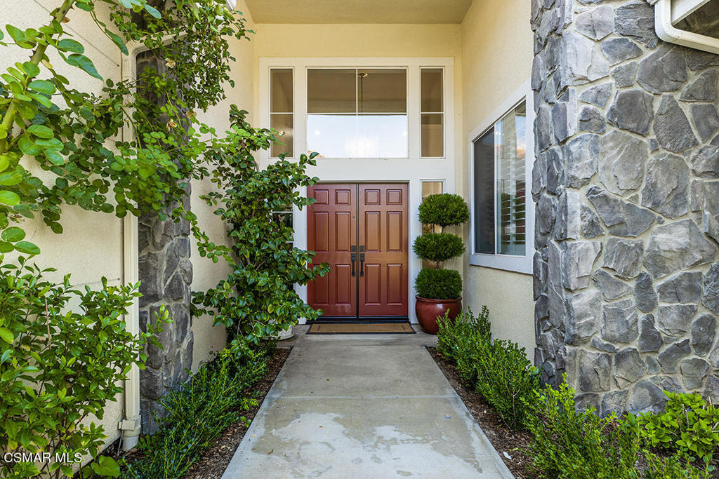 1880 Crystal View Circle