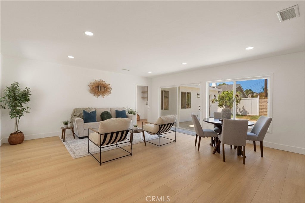 3683 San Anseline
