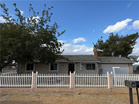 Photo of 10509 E Avenue S10, Littlerock, CA 93543 (MLS # SR25232489)