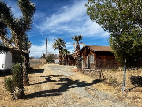 Photo of 6386 Linda Lee Drive, Yucca Valley, CA 92284 (MLS # SW25251180)