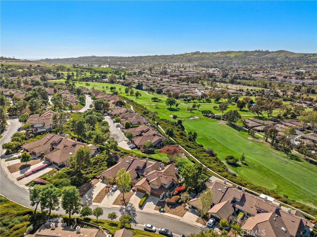 27507 Via Sequoia