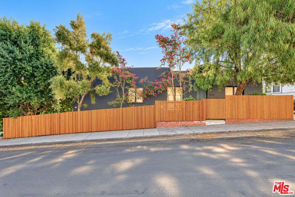 1356 Mcduff Street, Los Angeles CA 90026