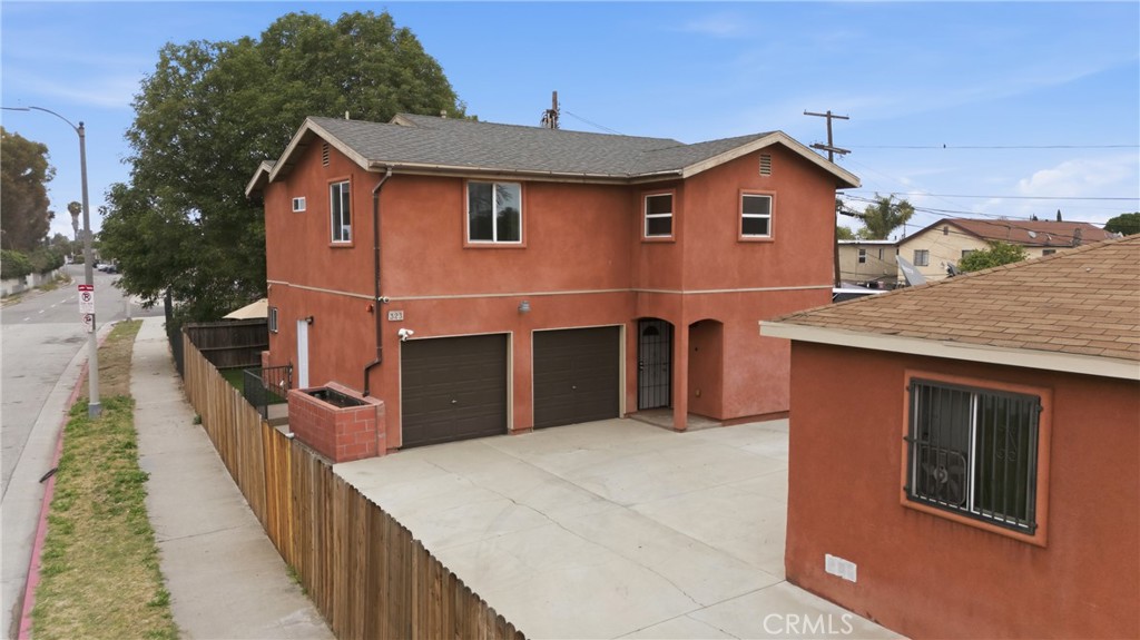 321 111 place