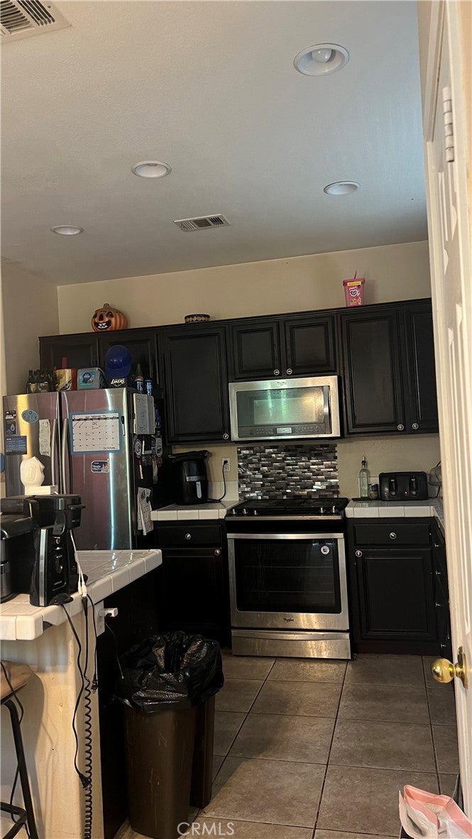 14541 Springdale