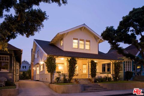 Photo of 147 Fraser Avenue, Santa Monica, CA 90405 (MLS # 26650767)