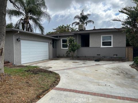 Photo of 8959 Boxwood AVE, Fontana, CA 92335 (MLS # IV26095519)