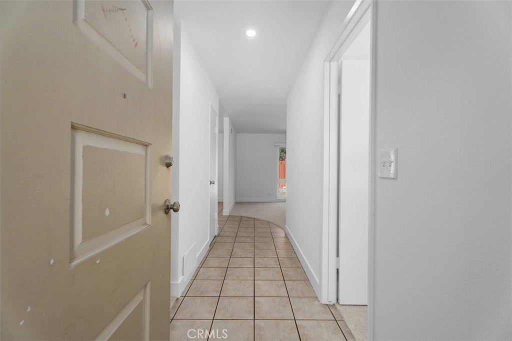 4161 E Riverdale
