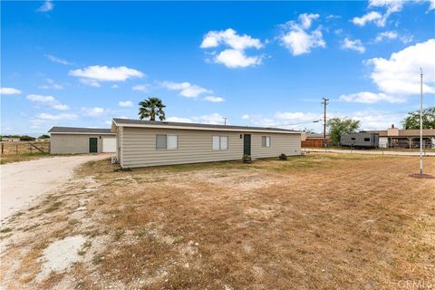 Photo of 1992 Hillcrest Avenue, Rosamond, CA 93560 (MLS # SR26070605)