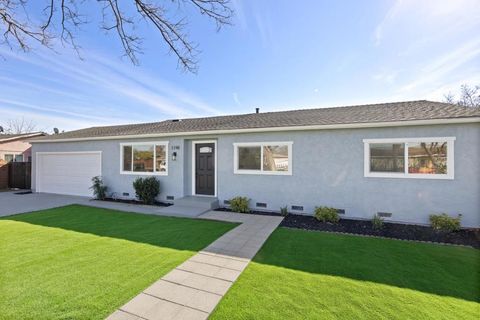 Photo of 1748 Cooley, San Jose, CA 95116 (MLS # ML82033397)