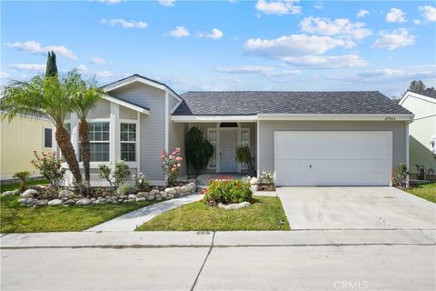Photo of 27903 Vista View Drive, Canyon Country, CA 91351 (MLS # SR26078303)