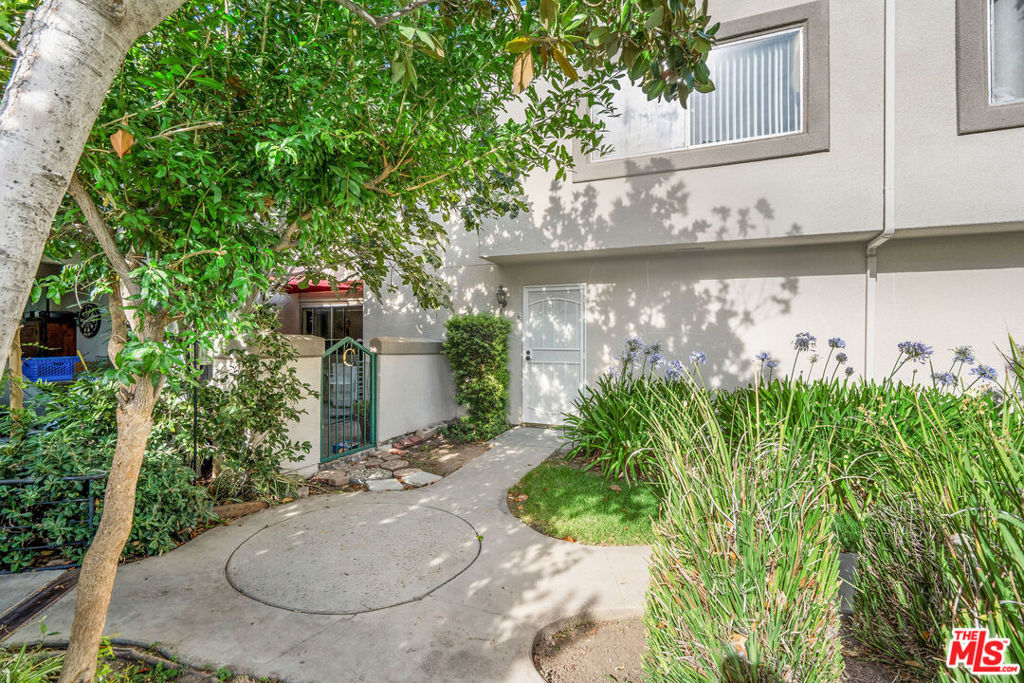 Peppertree Northridge - Residential