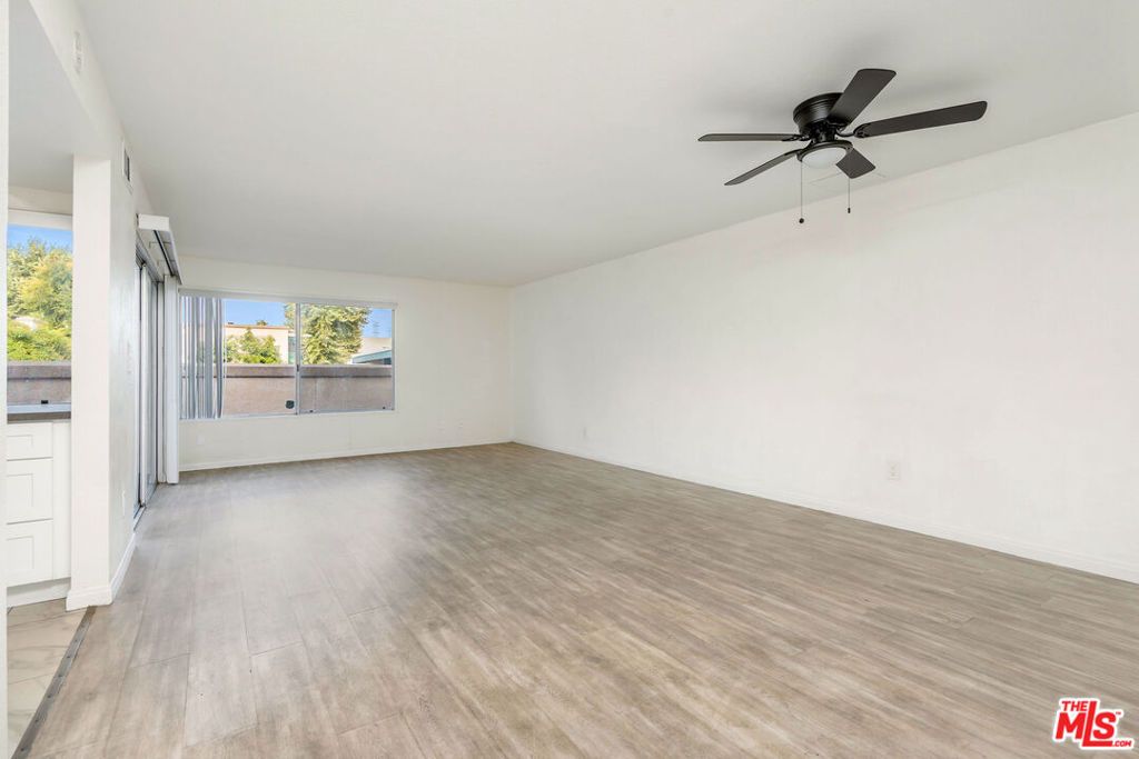 Photo of 18524 Mayall Street #D, Northridge, CA 91324 (MLS # 25570703)