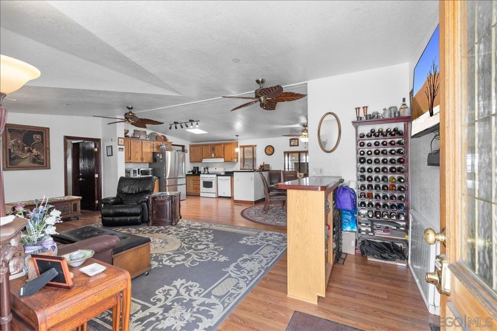 2285 Tierra Heights Rd