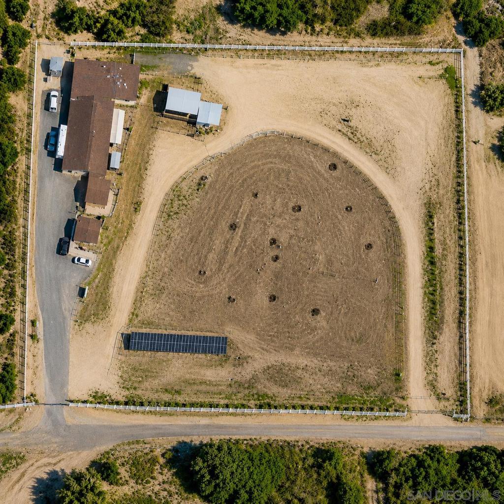 2285 Tierra Heights Rd