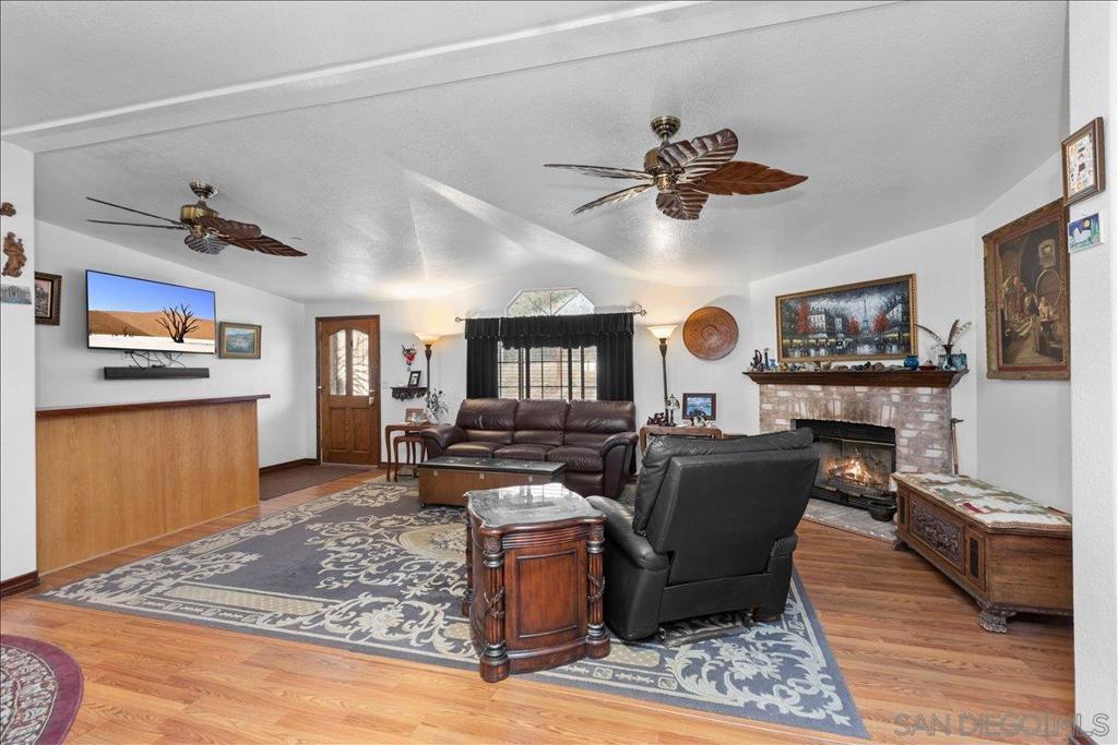 2285 Tierra Heights Rd