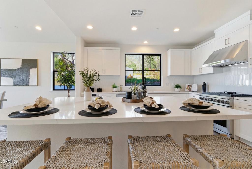 3245 Arrowhead Court