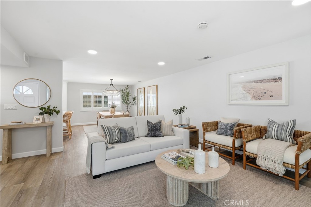 2409 Vanderbilt 2
