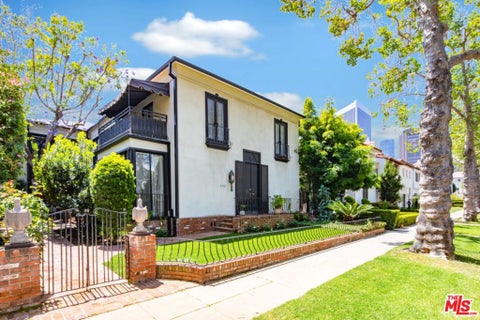 Photo of 9936 Robbins Drive, Beverly Hills, CA 90212 (MLS # 26835947)