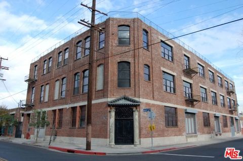 Photo of 652 Mateo Street #204, Los Angeles, CA 90021 (MLS # 25577637)