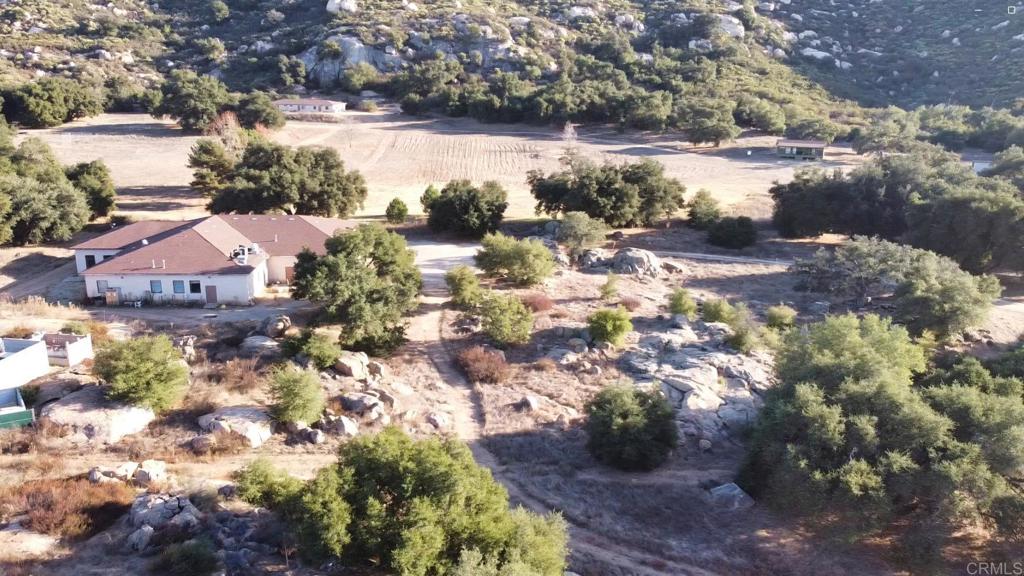 24352 Featherstone Canyon Rd