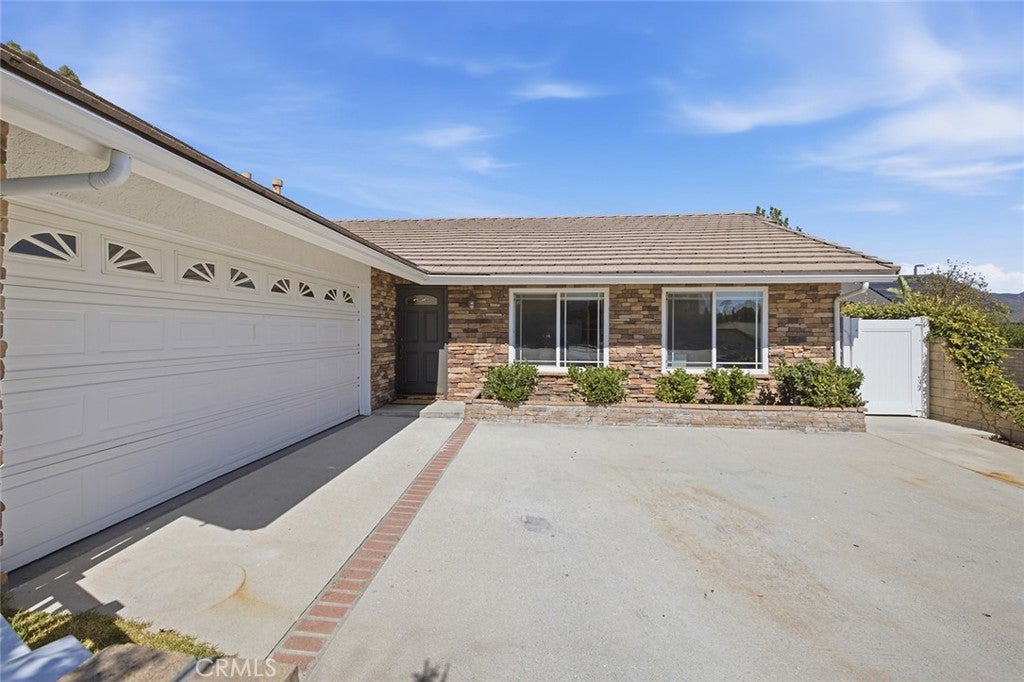 28354 Mount Stephen