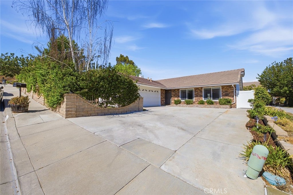 28354 Mount Stephen