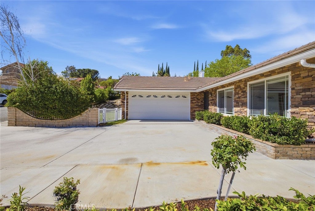28354 Mount Stephen