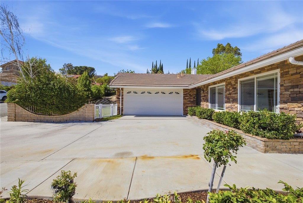 28354 Mount Stephen
