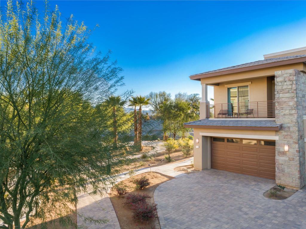 The Retreat at DW - Residential