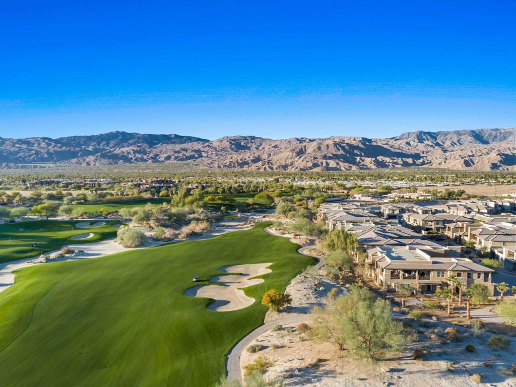 The Retreat at DW - Residential