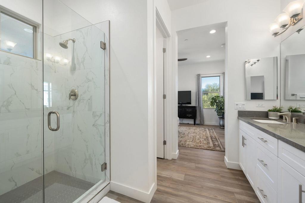 The Retreat at DW - Residential