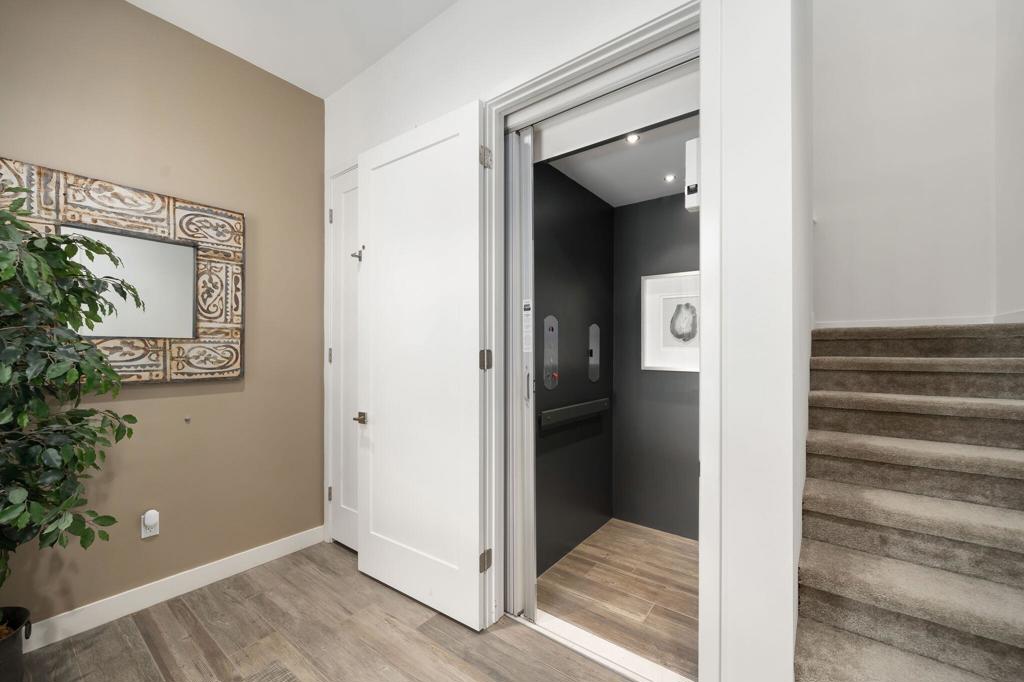 The Retreat at DW - Residential