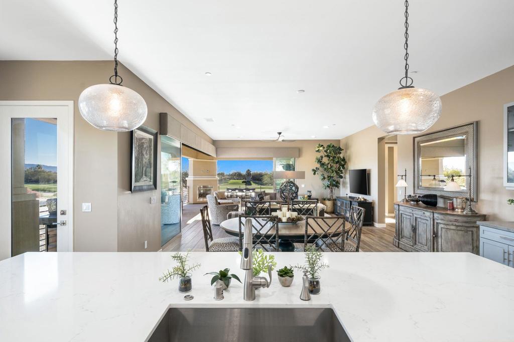 The Retreat at DW - Residential