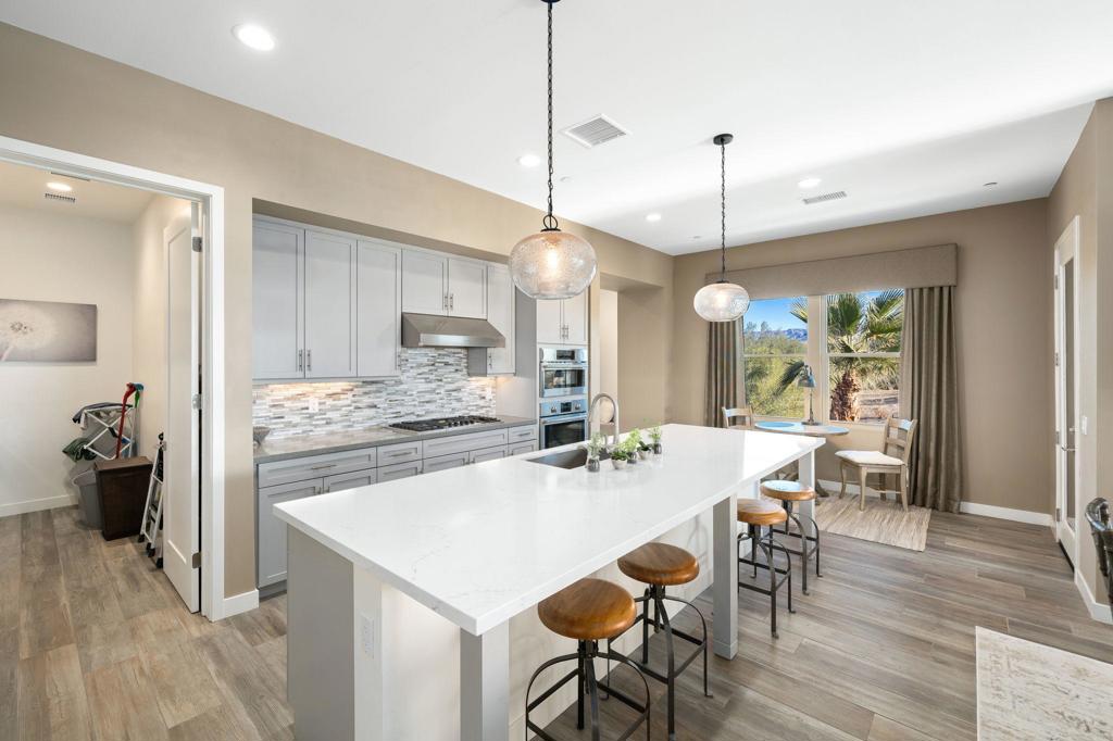 The Retreat at DW - Residential