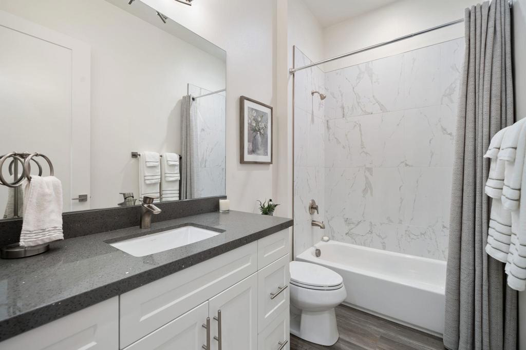 The Retreat at DW - Residential