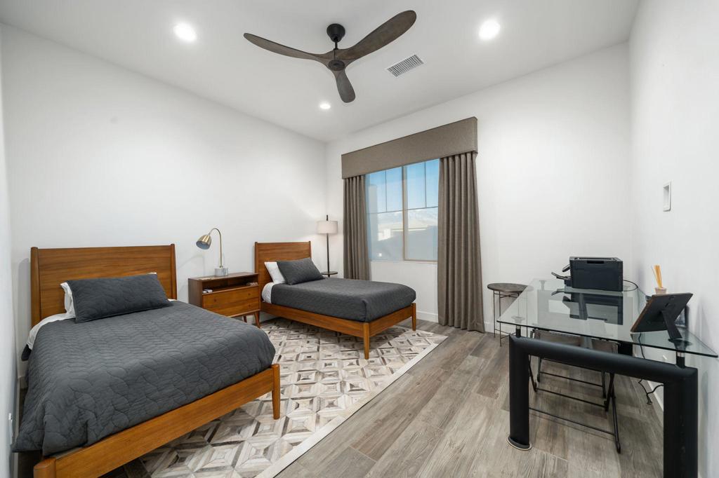 The Retreat at DW - Residential