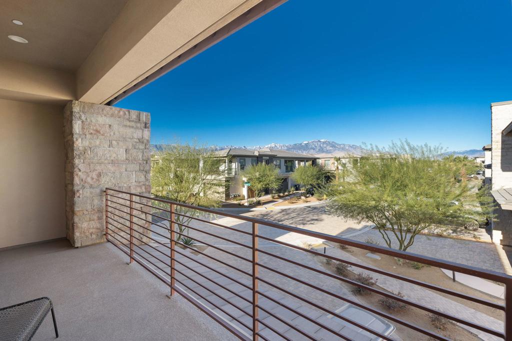 The Retreat at DW - Residential