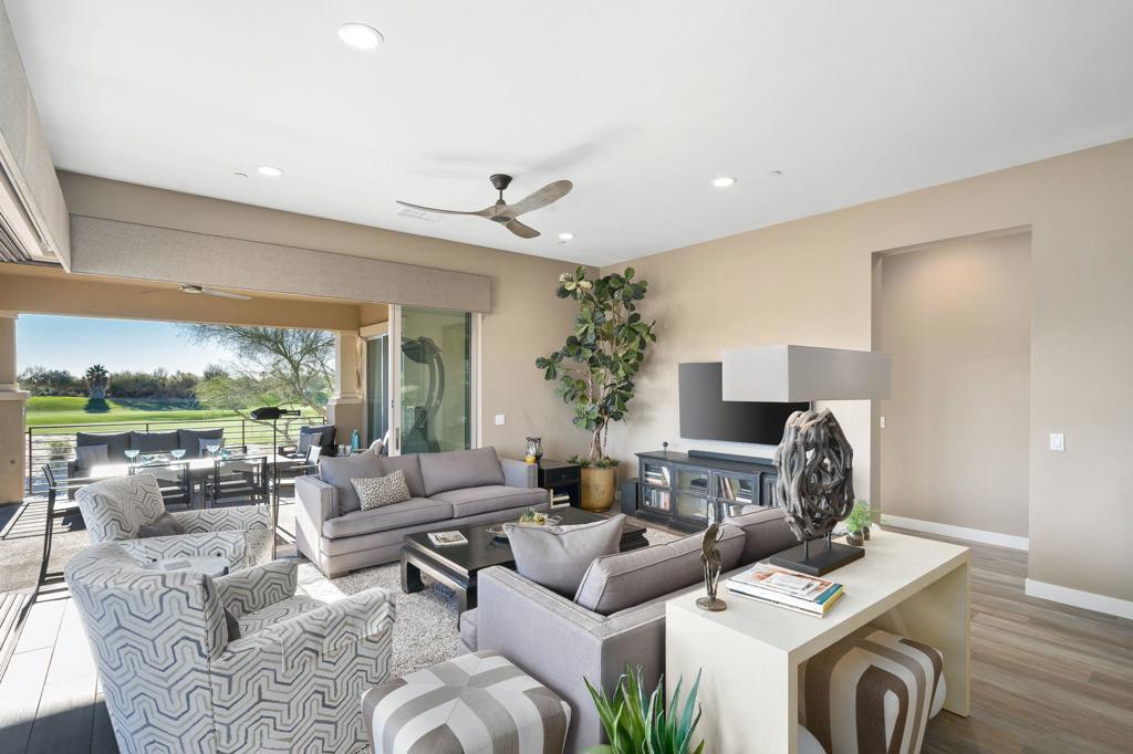 The Retreat at DW - Residential