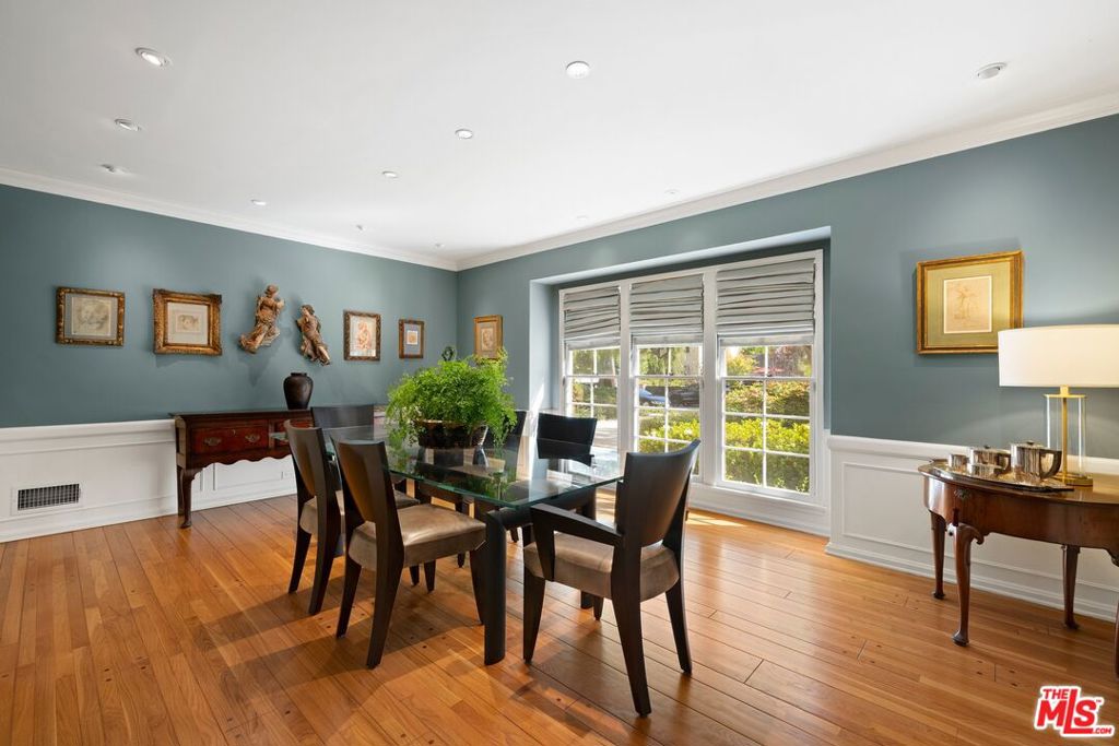 Properties 4 10339 Glenbarr Avenue
