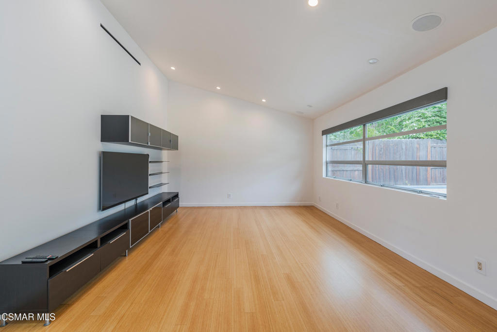 Old Meadows-522 - 522 - Residential