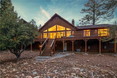Photo of 1020 Heritage TRL Trl, Big Bear City, CA 92314 (MLS # OC25104617)