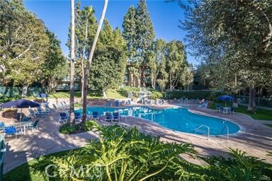 448 N Bellflower 216