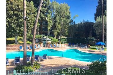 448 N Bellflower 216